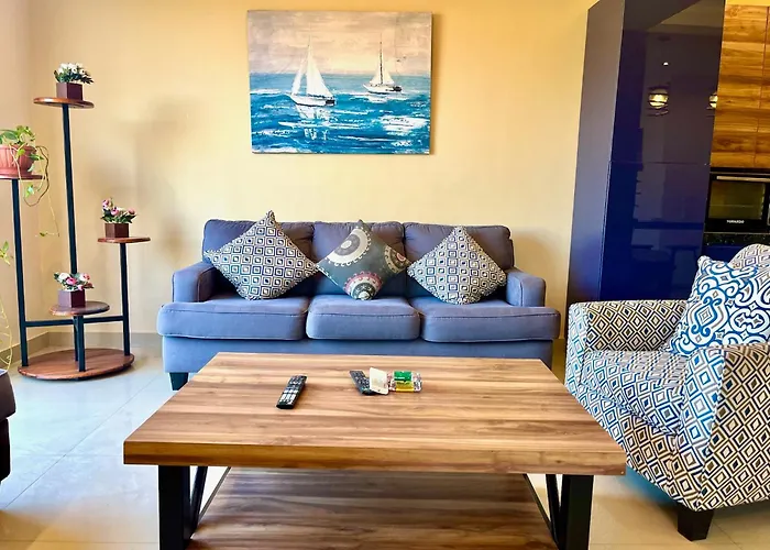 Chalet 3-brs Beachside Modern Seaview & 3min Walking L Bbq Ain Sukhna